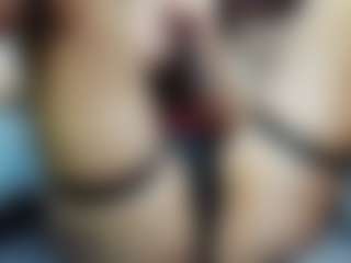 Slutty_milf_bitch's Live Sex Cam Show