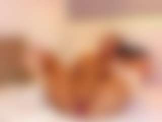 Live cam show with Elisa Castrillon - Dildo on iamadamtest123.com