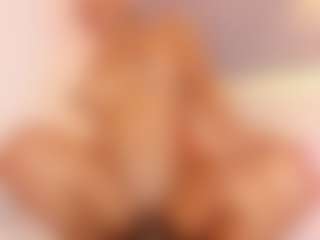 Live cam show with Elisa Castrillon - Natural on galaxygirlnitro.com