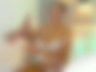 Live cam show with Elisa Castrillon - Brown Eyes on studioflirtlive.com