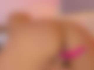 Live cam show with Elisa Castrillon - Big Ass on justonemore.cc