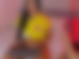 Live cam show with Elisa Castrillon - Fuck Machine on CamwithHer