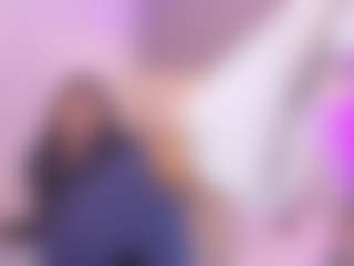 Live cam show with Elisa Castrillon - Creampie on SxyPornLive