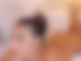 Live cam show with Elisa Castrillon - Black Cum on Camming Site