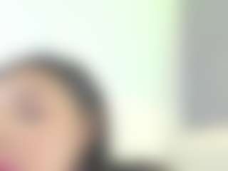 Live cam show with Elisa Castrillon - Petite on camwithhim.com