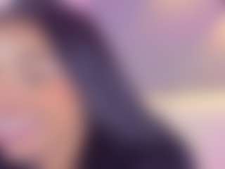 Live cam show with Elisa Castrillon - Brown Eyes Ebony on Camsoda