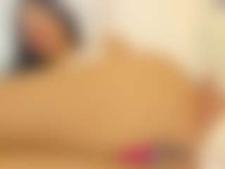 Live cam show with Elisa Castrillon - Brown Eyes Ebony on Free Soda