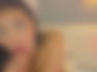 Elisa Castrillon's Live Sex Cam Show