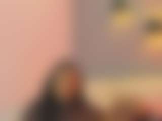 Live cam show with Elisa Castrillon - Brown Eyes Black on CamwithHer