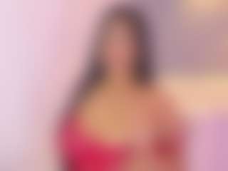 Live cam show with Elisa Castrillon - Brown Eyes Ebony on Camsoda