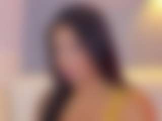 Live cam show with Elisa Castrillon - Fuck Machine on Camsoda