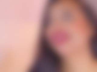 Live cam show with Elisa Castrillon - Ebony Petite on SinfulBabes