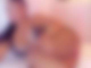 Live cam show with Elisa Castrillon - Erotic Dance on TeamSkeetLive
