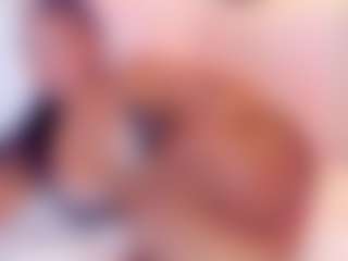 Live cam show with Elisa Castrillon - College on Camsoda