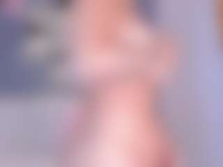 Live cam show with Elisa Castrillon - Sexwebcam Black on Camversity
