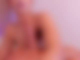 Live cam show with Elisa Castrillon - Spy Petite on Camsoda