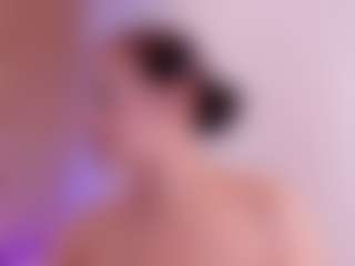 Elisa Castrillon's Live Sex Cam Show