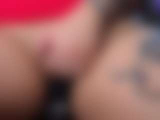 Live cam show with miacanelaxo - College on friskycurves.com