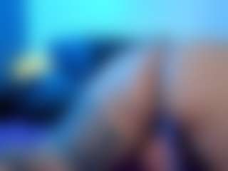 miacanelaxo's Live Sex Cam Show