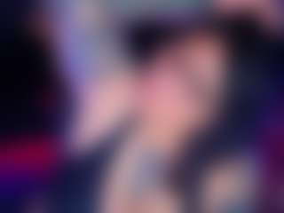 miacanelaxo's Live Sex Cam Show