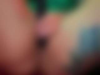 Live cam show with miacanelaxo - Gagging on camtv