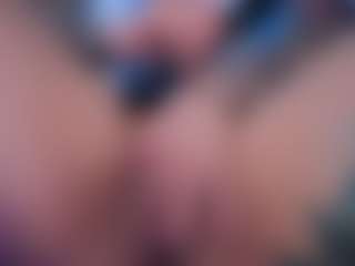 miacanelaxo's Live Sex Cam Show