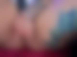 miacanelaxo's Live Sex Cam Show