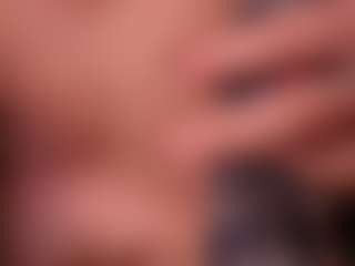 miacanelaxo's Live Sex Cam Show