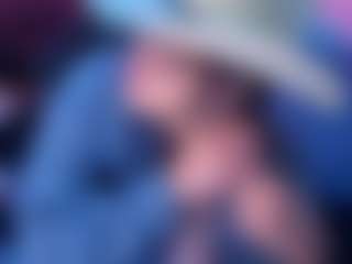 miacanelaxo's Live Sex Cam Show