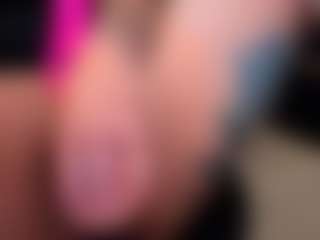 miacanelaxo's Live Sex Cam Show