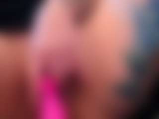miacanelaxo's Live Sex Cam Show