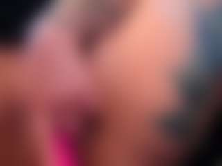 miacanelaxo's Live Sex Cam Show