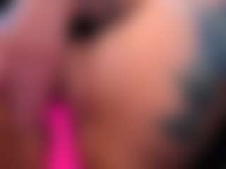 miacanelaxo's Live Sex Cam Show