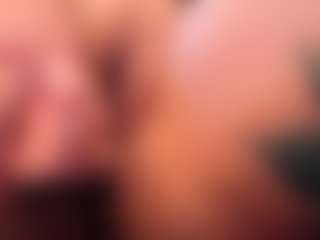 miacanelaxo's Live Sex Cam Show