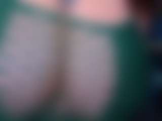 Live cam show with miacanelaxo - Facial Piercings on StripNow
