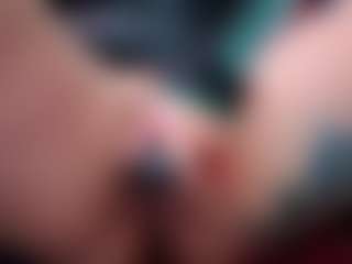 miacanelaxo's Live Sex Cam Show