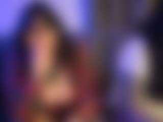 Live cam show with miacanelaxo - Brown Hair on StripNow
