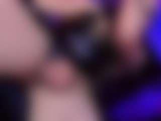 YarethRouss's Live Sex Cam Show