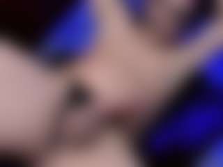 YarethRouss's Live Sex Cam Show