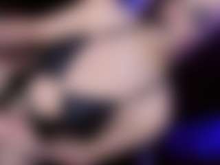 Live cam show with YarethRouss - Smoking on Camsoda