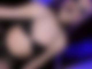 YarethRouss's Live Sex Cam Show