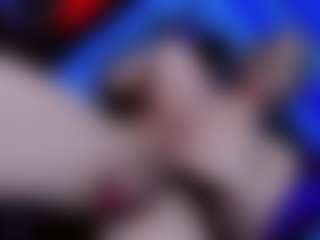 Live cam show with YarethRouss - Smoking on Milfs Live