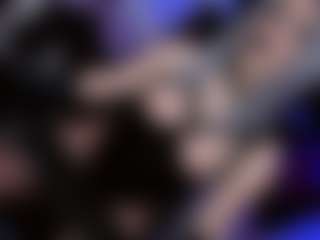 Live cam show with YarethRouss - Tease on CamwithHer