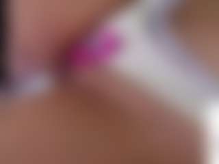 Live cam show with Good Girl - Hispanic on SquirtSoMuch