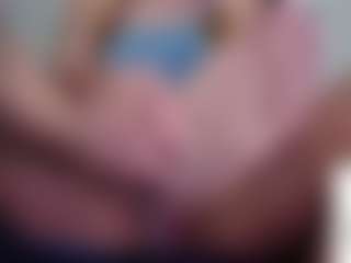 Live cam show with Good Girl - Bush on Free Soda