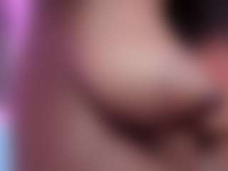 Live cam show with anamyle22 - Small Ass on Uber Horny