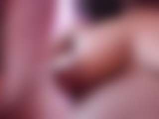 Live cam show with anamyle22 - Living Room on luckytryst.com