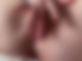Live cam show with monikacutie - Small Ass on Soda Cam