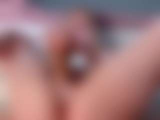 Live cam show with monikacutie - Dildo on livesuperchat.net
