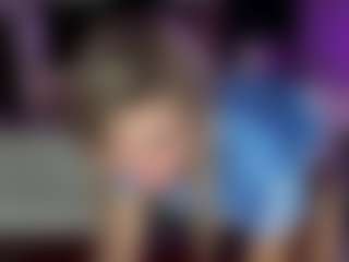 Live cam show with Laura Tate - Lush on boobsie.com